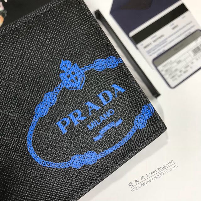 prada錢包 普拉達專櫃最新十字紋牛皮短夾 2M0513 PRADA男士短款錢包  pyd2116